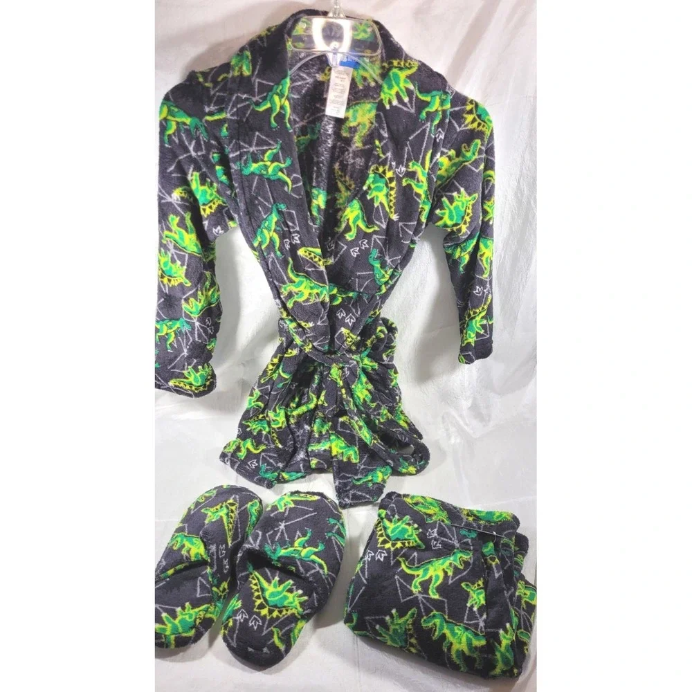 Only Boys Fuzzy Robe, Pants, Shoes Pajama Set - Black w/ Green Dinosaurs - S 6/7